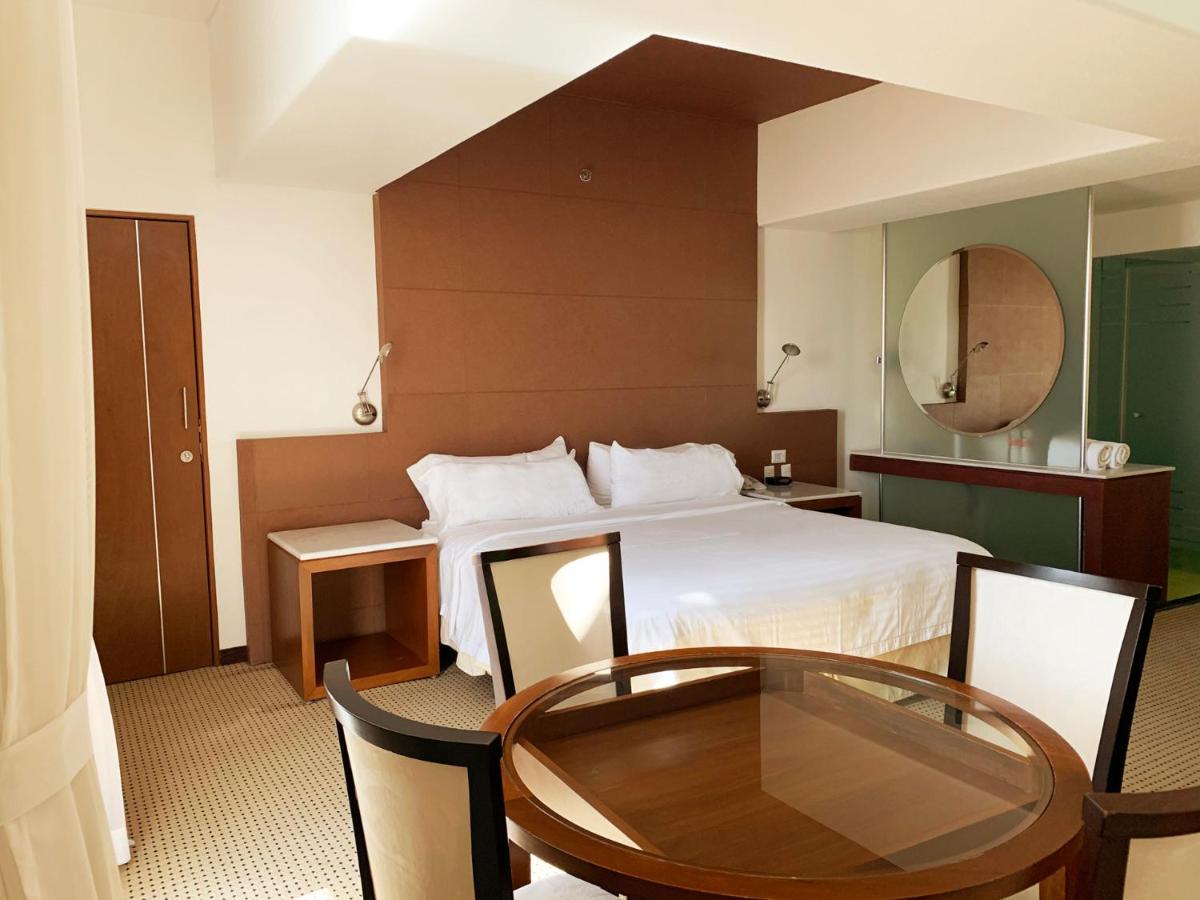 Hotel & Suites Bel Air Business Salamanca Kültér fotó